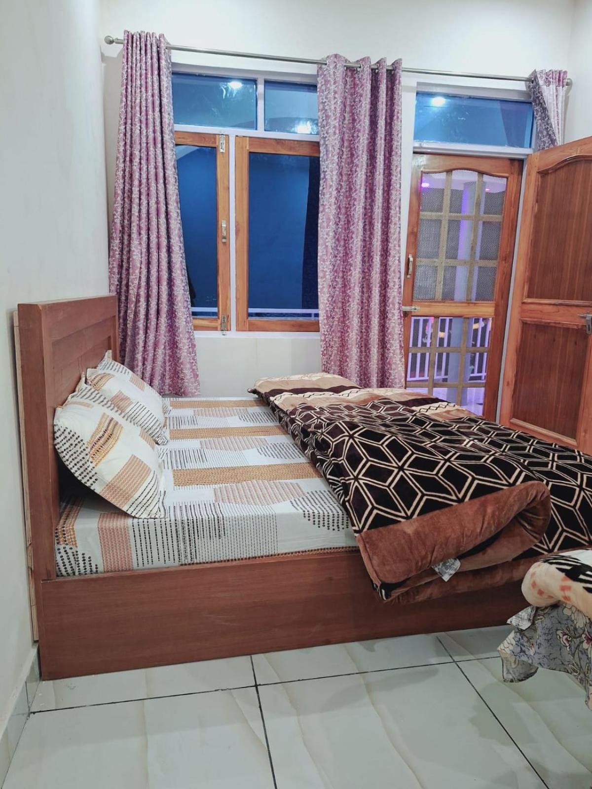 Chandarshila Hike Homestay Ukhimath Ngoại thất bức ảnh